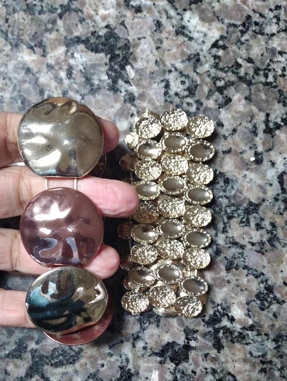 Lot of 2 Gold-Tone Sculpted Disc Stretch Bracelet Women Jewelry 9.5" diameter